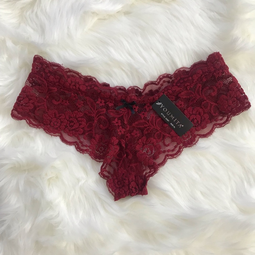 *New* Woman’s Wine Lace Panties